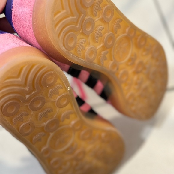 Adidas Pink Gazelle - Picture 7 of 8